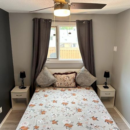 Castlerooms Homestay Ottawa Exterior foto